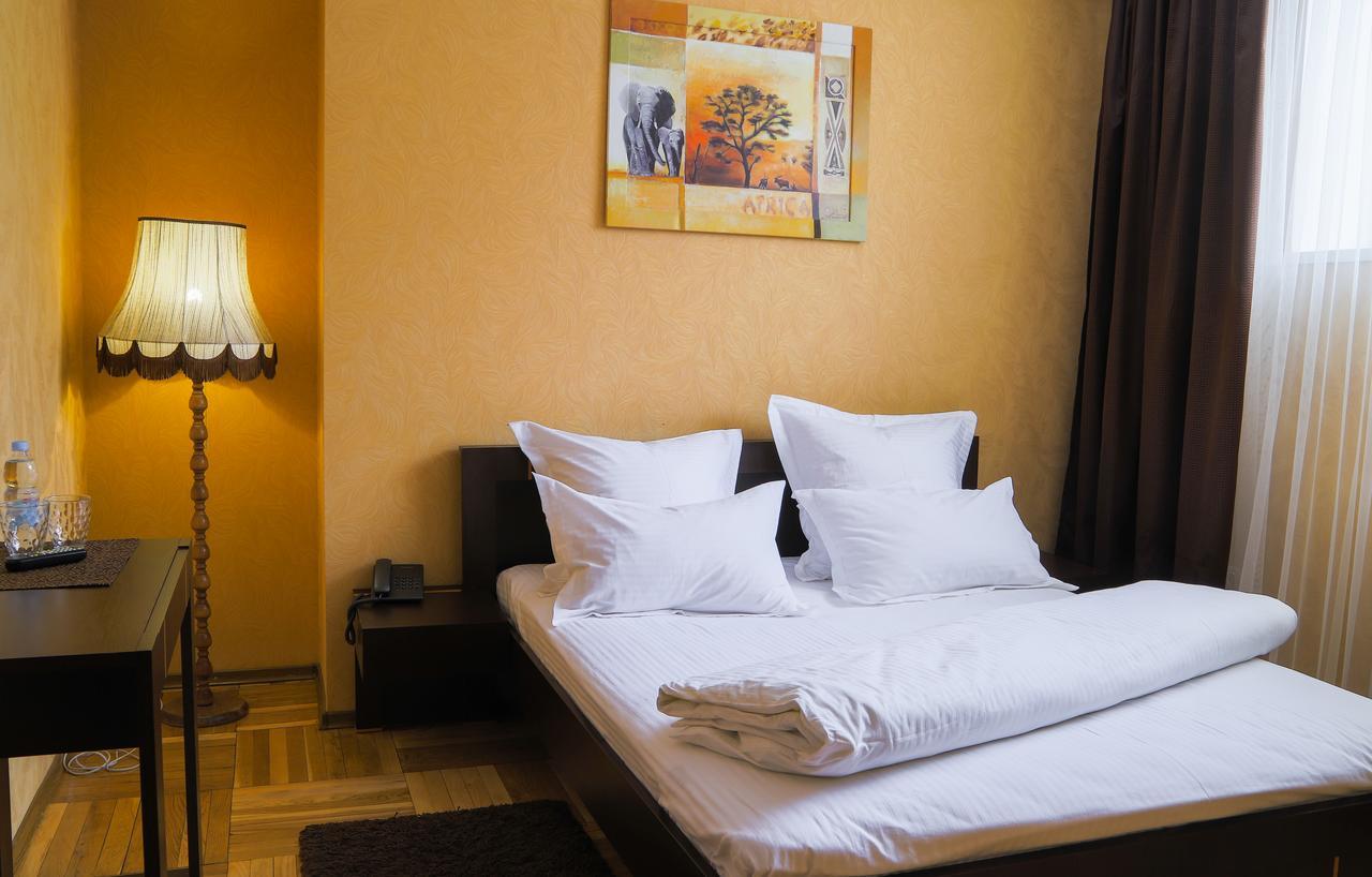 Safari-Club Hotel Vinnitsja Eksteriør billede