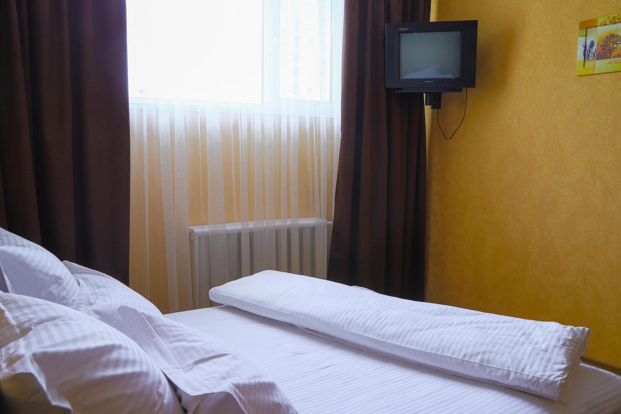 Safari-Club Hotel Vinnitsja Eksteriør billede